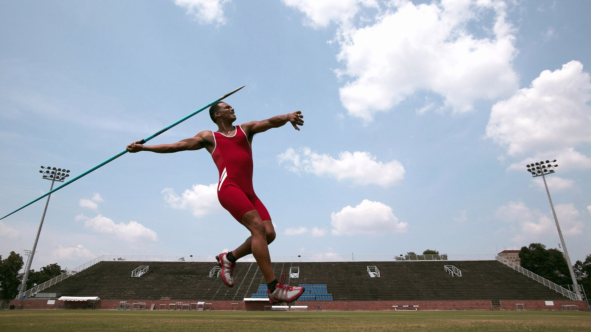 体育圈知名主持人宣布停播